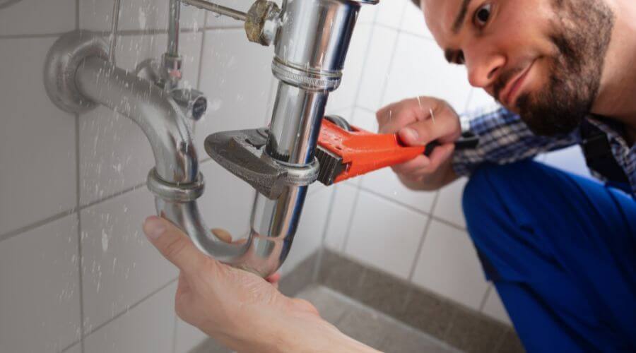 Professional same day plumber services in Schoolcraft, MI